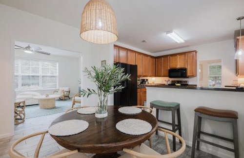 Happy in Old Town Bluffton - Photo 14