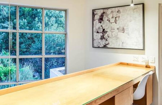 Immaculate Camps Bay Villa w Jacuzzi Views Pool Villa Grenache - Photo 60