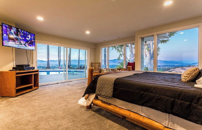 Oak Hills by Avantstay Panoramic View, Pool, Spa - Foto 12