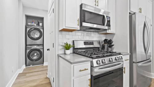 Massive home downtown with Hot Tub - Foto 4