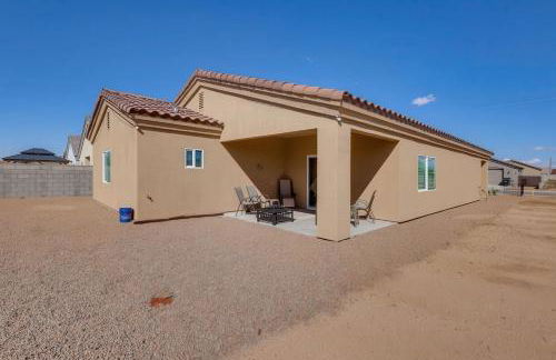 3BR 2BA Kingman Home w Patio Fire Pit - Photo 25