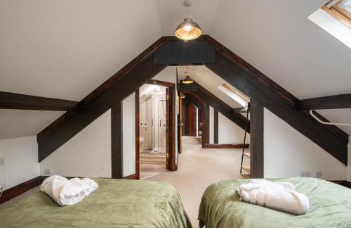 Madison House - Converted Church 5 Bed Pontypool - Photo 22