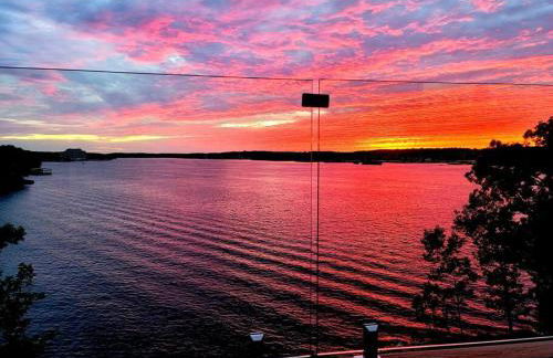 Magazine-Featured Mansion, Golf Green, Casino, etc - Foto 39