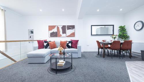 Sunrise Haven Sleeps 7 with Parking - Foto 1