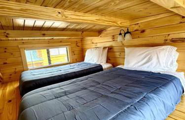 Charming Log Cabin with Loft on Lake James- Private Resort Amenities - Foto 14