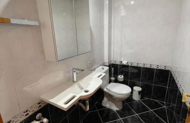 Schönes Ferienhaus Caesar mit großem Pool und Garten - Foto 19