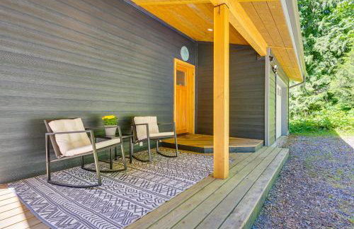 Deck, Hot Tub and Views Sleek Getaway in Index! - Foto 27