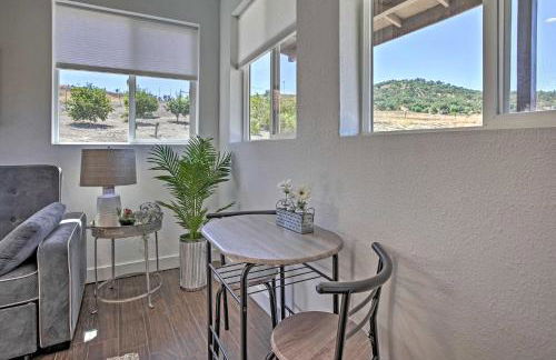 Cottage by the Lakes with Patio by Lake Nacimiento - Foto 7