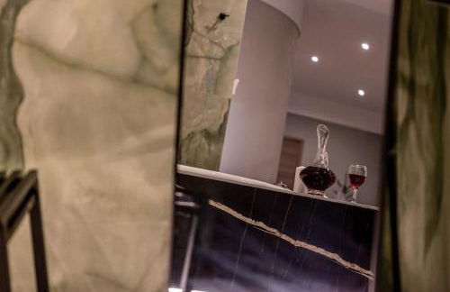 Smaragdi Luxury Jacuzzi Apartment Noho Premium Living - Foto 43