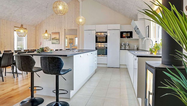 Spacious Holiday Home in Grenå near Sea - Foto 3, Cocina privada