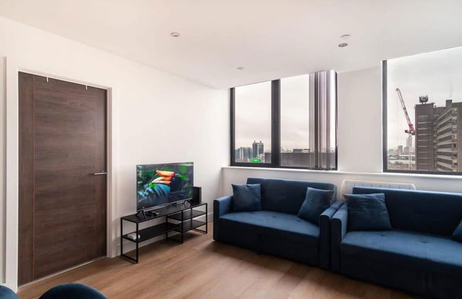 Snug 1BR Apt 4KTV Free Parking - Foto 12