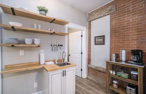 Gorgeous Guest Suite - Walk to Old Town and CSU! - Foto 22