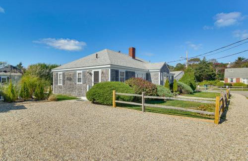 Walk to Craigville Beach Cape Cod Gem with Patio - Foto 25