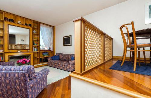 Elegant apartment with LIFT in historical 1600 Palace, a few min walk from San Marco Square - Foto 26