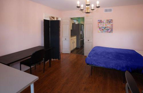 Spacious and quiet 4 bed 3 and a half bath home away from home in Katy Texas - Foto 8