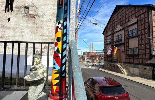 Unique Artsy 2 Bdrm Apt 1.5 mi from Downtown - Foto 6