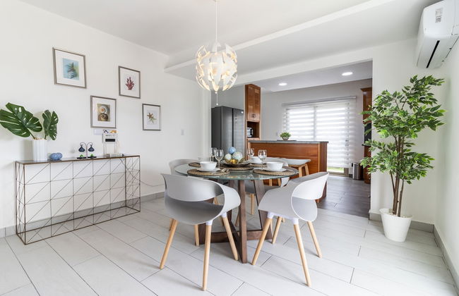 Modern 4-BR Villa in Gated Community - Foto 32