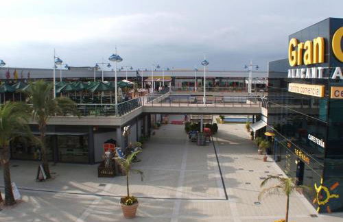 Casa con cálida terraza y piscina R76 by Novadesta - Foto 26