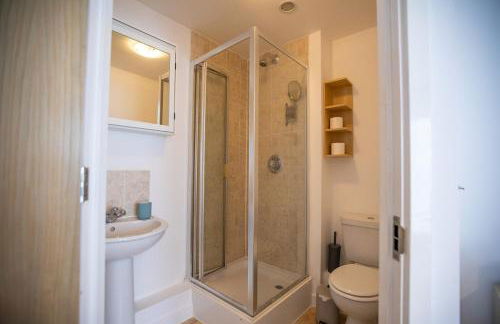 Modern 2-Bed Apartment in Central Portsmouth - Foto 18