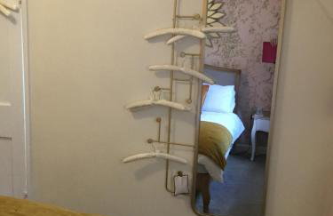 The Lodge - Photo 21