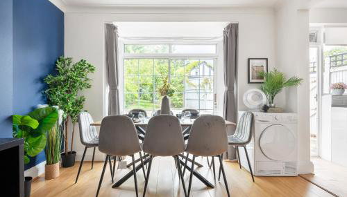 9RA - 4BD House - Wembley Views - Foto 3