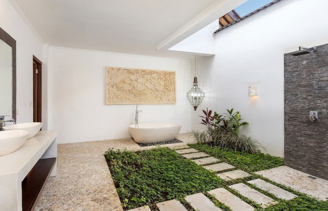 Villa Candi Kecil Empat by Villa Finder - Foto 20