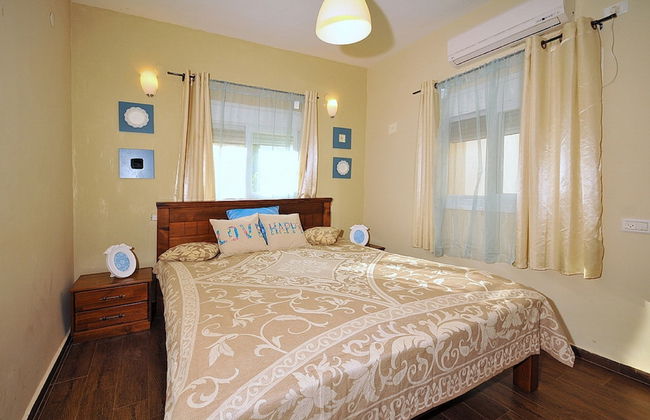 Mul Kineret Suites - Photo 7