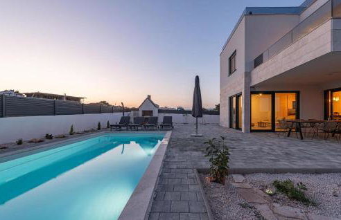 4 Bedroom Cozy Home In Poljica Brig - Foto 15