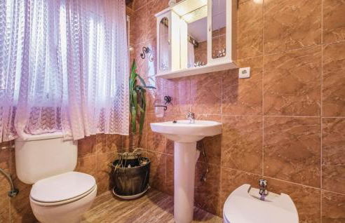 Lovely Home In Vidreres With Kitchen - Foto 31