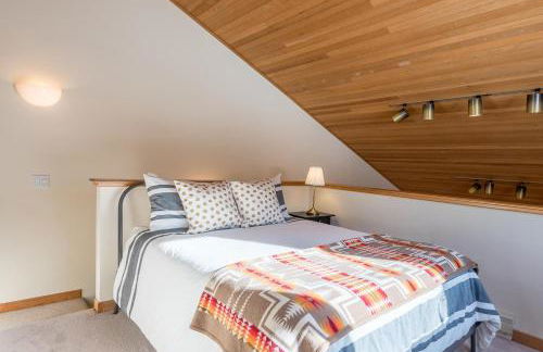 Greyhawk Condo 09 - Photo 19