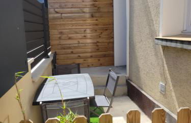 Paris par métro 4 - RER B - calme - patio privé - Foto 2