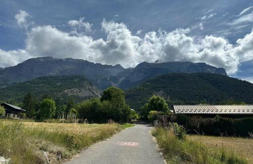 Appartement Proche Village + Vue sur Montagnes - Foto 10