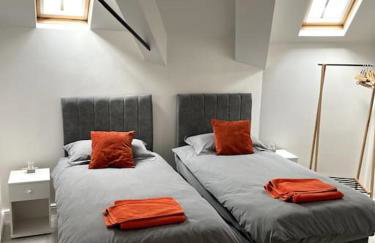 Stylish apartment in the centre of Hebden Bridge. - Photo 12