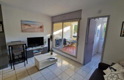 Studio cabine climatisé et loggia au calme avec linge et parking inclus - Foto 12