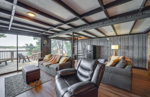 Private Hot Tub and Dock Lakefront Grove Retreat! - Foto 10