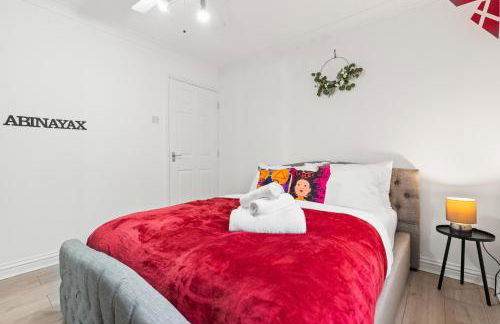 2 Cosy Bedroom Sleeps 6 02 Arena Perfect for Contractors Families and Groups - Photo 6