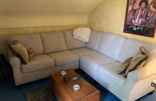 Luxurious Riverfront Cottage with a Hot Tub and a Fireplace near the Twin Lakes, Connecticut - Foto 44