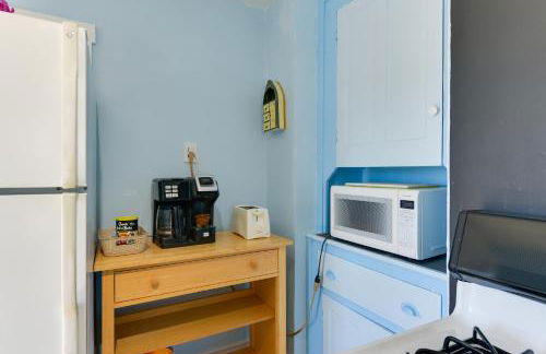 1 Block to Convention Center! Dog-Friendly Apt - Foto 13