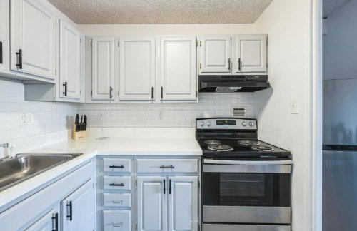 Legacy at Imperial Village 601 I 2 Bed 2 Bath - Foto 12