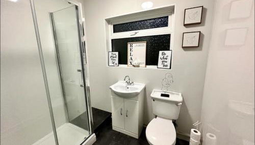 THREE BEDROOM Rural, relaxing and peaceful,DOGS welcome! With Cymru Holidays - Foto 2