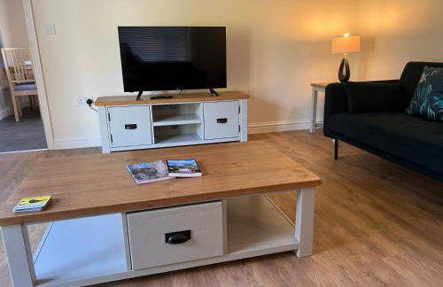 Cosy Hillside Annex - Photo 12