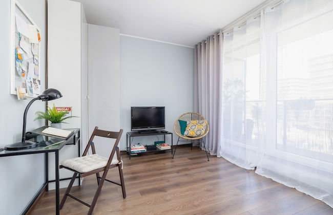 5th Floor Studio in Katowice by Renters - Photo 9