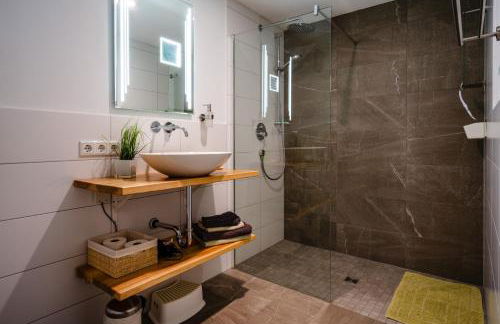 Leos Alpenblume inklusive Sommer Bergbahnticket - Photo 75