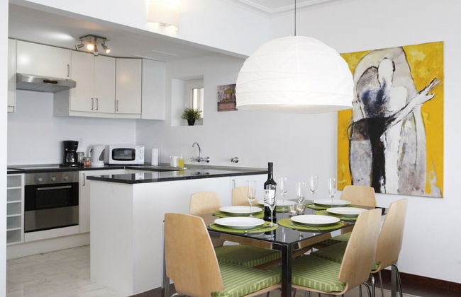 Remarkable view over Cascais Bay - Photo 11