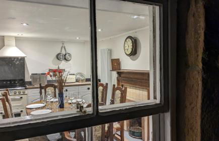 Historic character cottage in central Dornoch - Photo 11