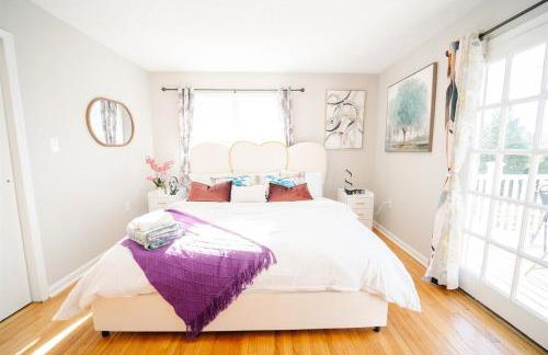 Spacious 5BR 2BA Free Parking Minutes to DC with Foosball - Photo 1