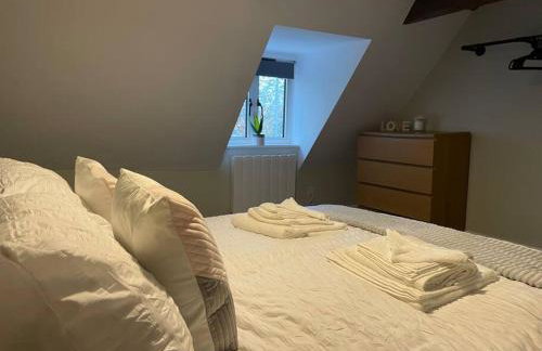 Willow House by Shortstays4U A lovely 2bedroom Townhouse with free parking in town centre! - Foto 7