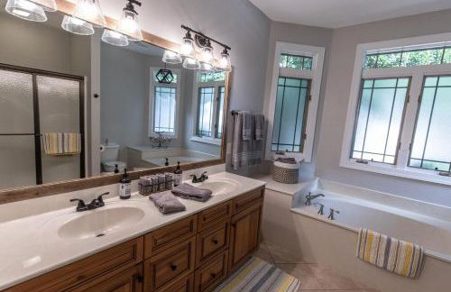 Majestic views of Mountains and Water- The Perch - Foto 31