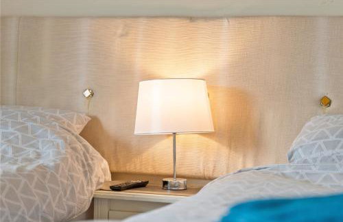 Spacious 3BR House -Sleeps 7 - Contractor Friendly - Foto 36