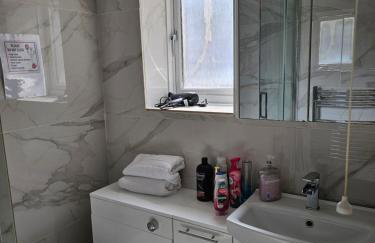 Umbrella Properties Private Apartment Birmingham - Photo 54